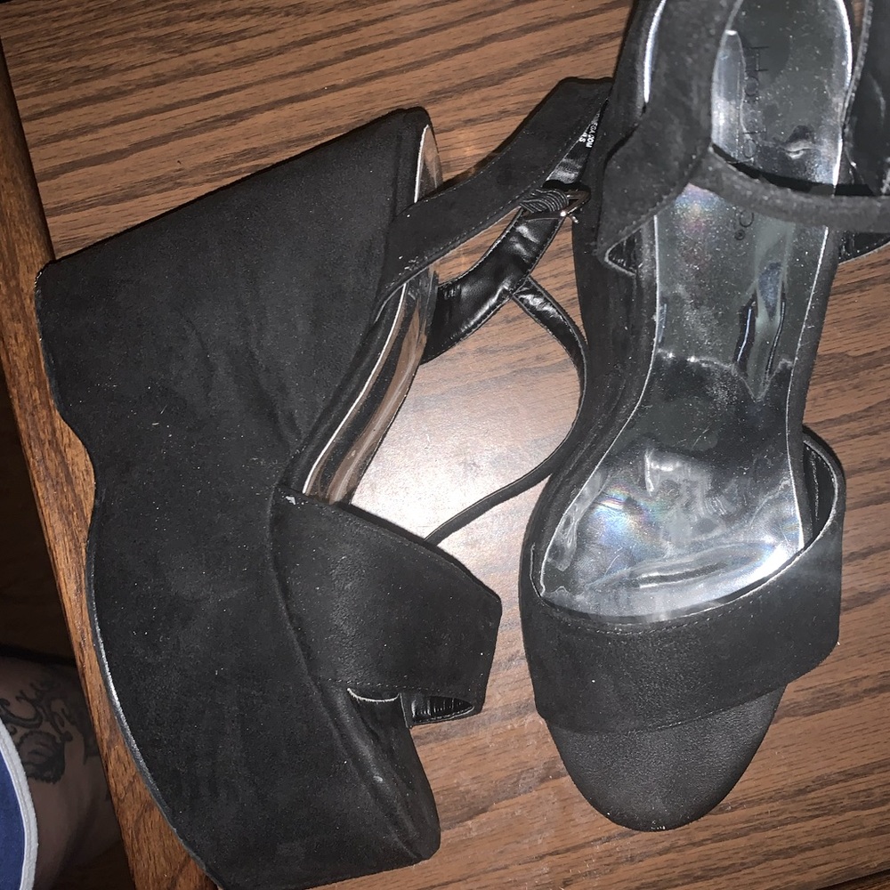 Hot Tomato Platform Wedges